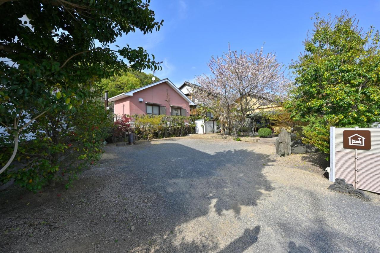 島の風景に溶け込む、日本の伝統旅館「かんなから」 Apartment *